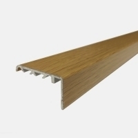 Порог угловой из алюминия